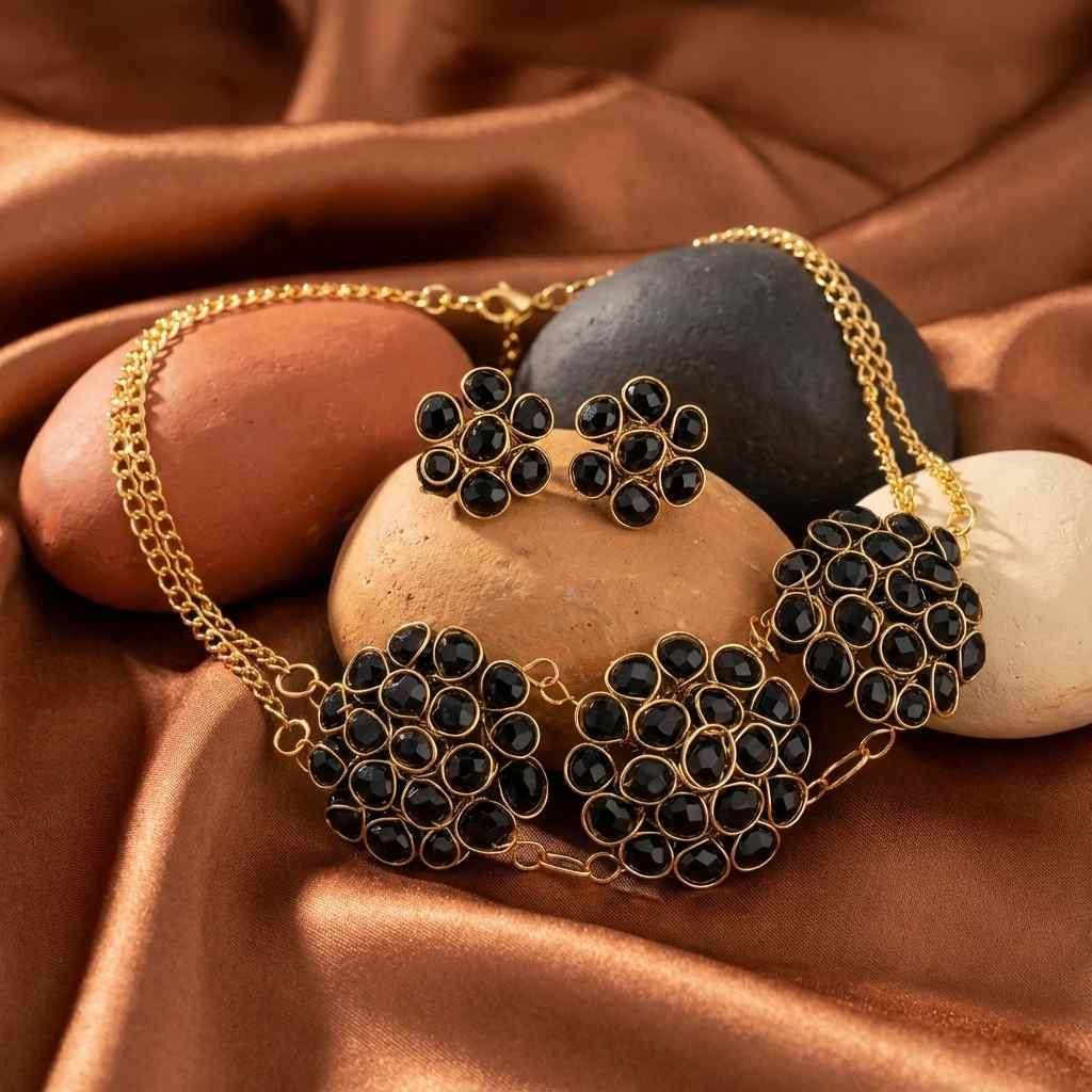 Black Crystal Set of Necklace and Earring (Pack of 1)